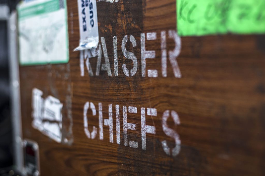 KAISER CHIEFS EN FIB